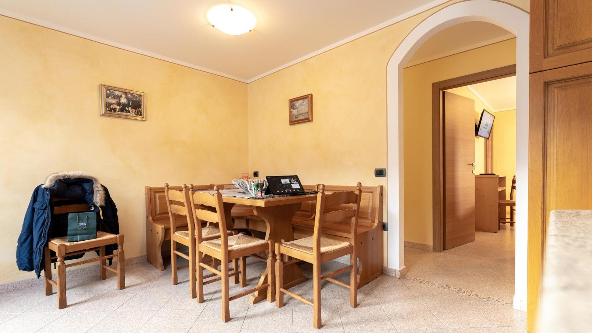 Li Mina Aparthotel