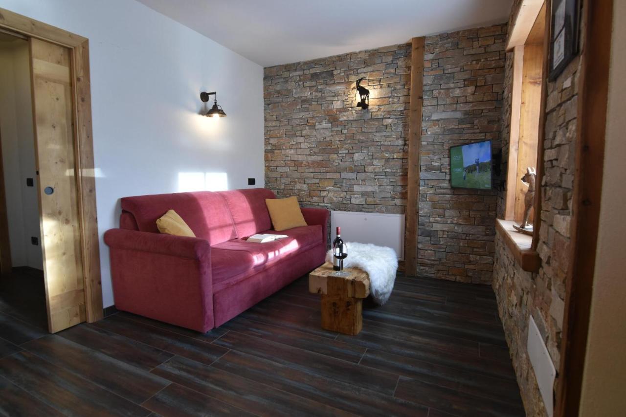 Li Mina Aparthotel 2*